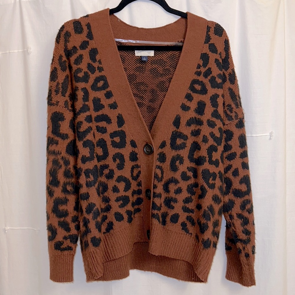 Universal Threads Leopard Print Cardigan Sweater - Sz S - Target
